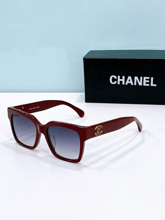Picture of Chanel Sunglasses _SKUfw77097105fw